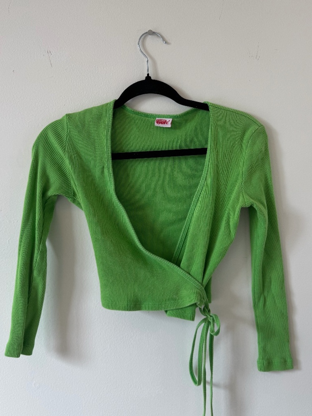 Lisa Says Gah Wrap Top